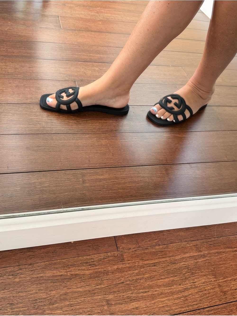 Gucci Black Rubber GG Slide Sandals NEW - Picture 8 of 8